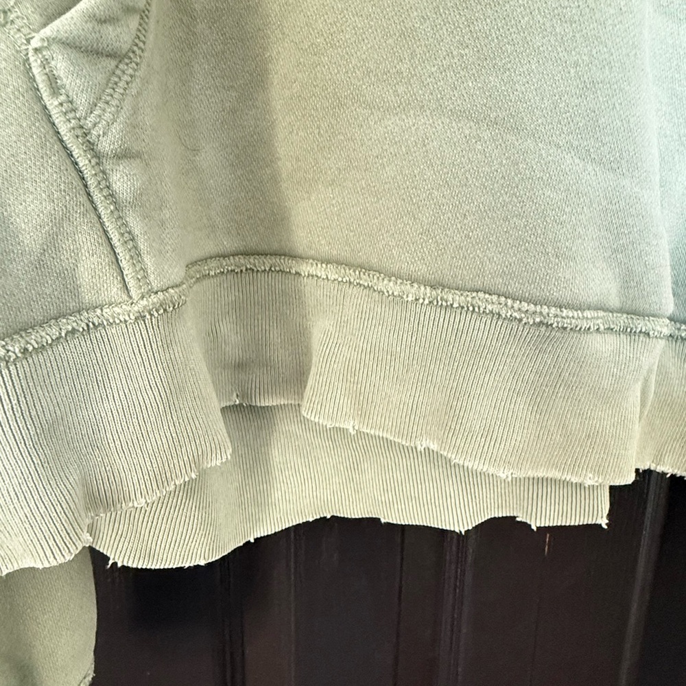 Cropped Hoodie - Picture 4 of 5